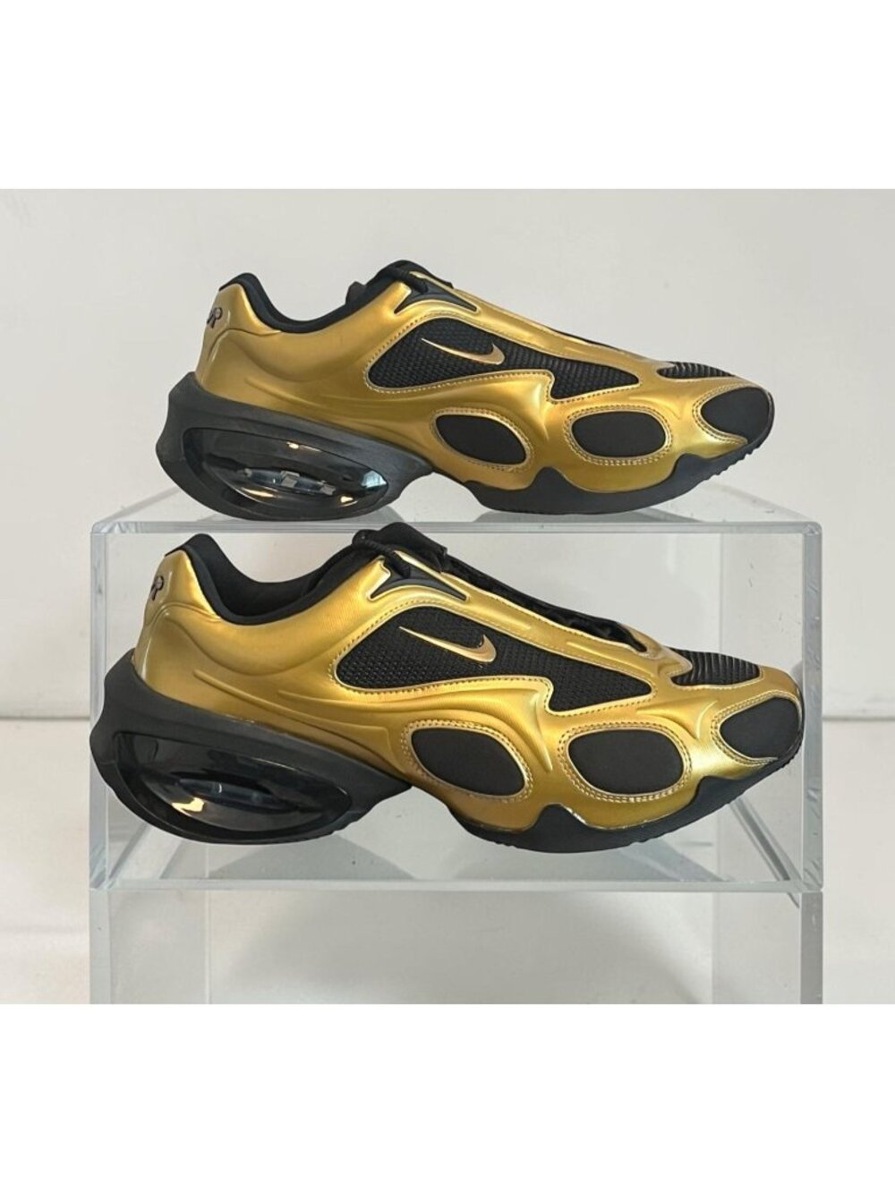 Nike Air Max Muse Metallic Gold Black Womens Sports Sneaker Size 13 FV1920-701